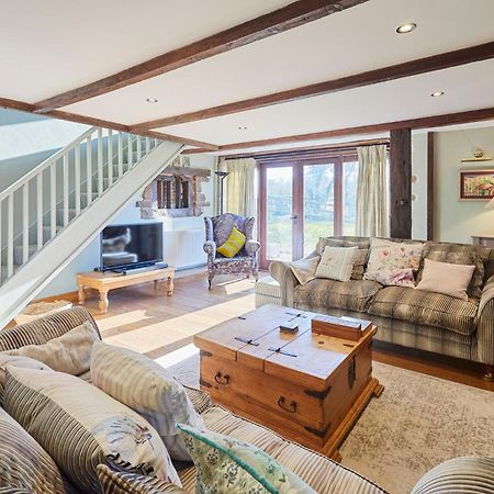 Dingestow Host & Stay - Tregaer Mill Barn מראה חיצוני תמונה